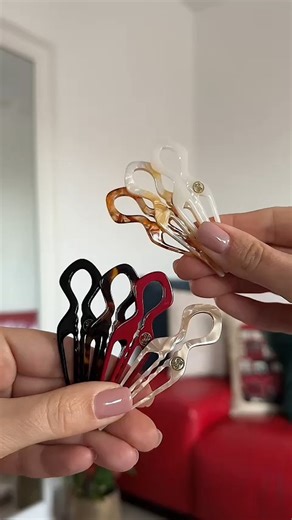 Lialys on Instagram: "Turn long, fine hair into a sleek, elegant look in seconds with the Prestige Hairpin. Simple, quick, and effortlessly chic ✨"