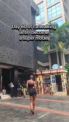 Day 60 of catwalking until I become a super model #exploit_enomah #supermodel #catwalk #day59 #catwalking