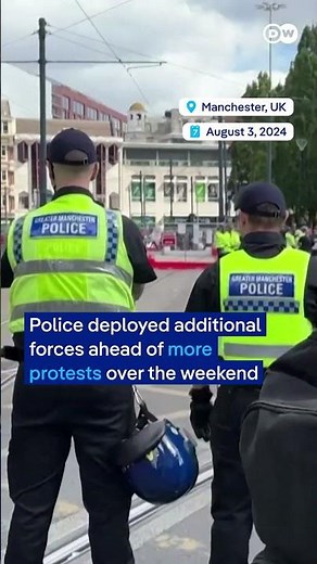 Far-right riots over knife attack spread in the UK | DW News