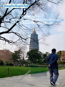 Wow — the trees on #Changzhou’s streets can “disappear”! 🌳 A little urban magic under the city’s landmarks, where art blends seamlessly into the scenery. #StreetArt #CityLandmarks #ArtInTheCity #CCulture | Charming Changzhou