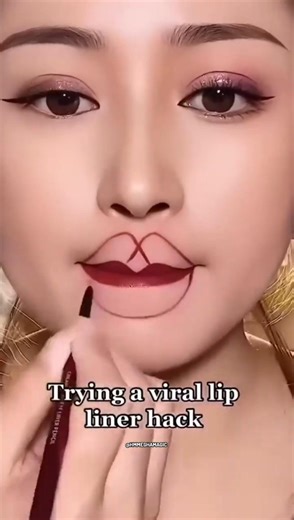 "Lip line ya kaala jaadu 💄⚠️truth reveal 💯#shortsviral #viralvideo #makeuphacks #lipstick #explore
