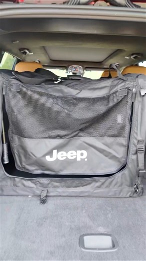 Do you like ‪@Jeep‬ vehicles and pets? this is for you! #mopaw #Jeep #mopar