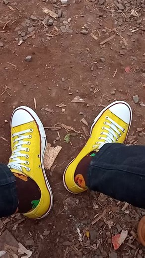 opijah na shoe zake za tene...majudas 😂😂😂