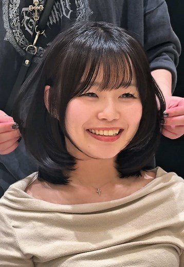 鎖骨下ミディアムレイヤーで可愛さUP✨