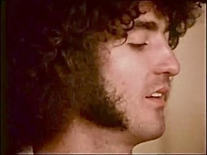 2.3M views · 87K reactions |  Grand Funk Railroad We’re An American Band Somos Una Banda Americana 1972 #RockSaturdayNight Para 1972 tuvieron que recortar el nombre a solo “Grand Funk”, por problemas legales. | Mùsica de Chavorrucos | Facebook