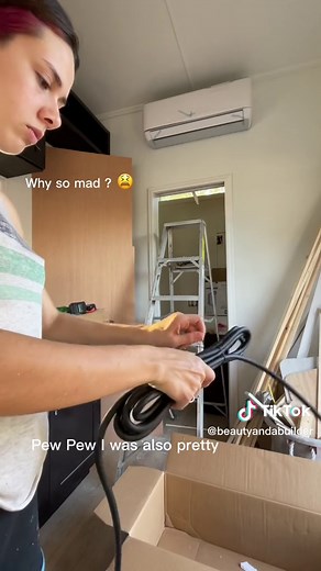 Where’s my contractor license 💁🏽‍♀️💅🏽 Installing an AC unit in my tiny house definitely went better than I expected… #tinyhousebuild #minisplit #tinyhomeonwheels
