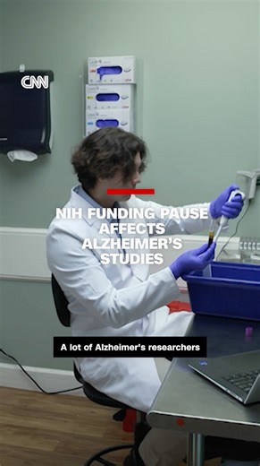 The National Institutes of Health halted funding for 14 out of 35 Alzheimer's disease research centers in the United States. CNN's Jacqueline Howard explains how that decision has left researchers and patients in a state of uncertainty. Read more: https://cnn.it/4iAUDmn | CNN