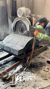 Manual control intelligence cutting machine 😁😁😁 #stonemachine #stonesaw #stonecuttingtools #granitecuttingblade #marblecutting #granitecuttingsaw #wireropecuttingmachine #stonecuttingblade #marbletools #granitecutting | Ruisheng stone machinery