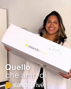 301 reactions · 19 shares | Scopri ogni giorno imperdibili offerte fino al 75% rispetto al prezzo di vendita consigliato.#ExploreModeOn | Privé by Zalando | Facebook