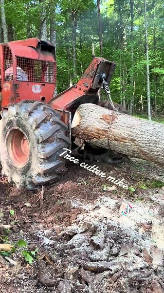 Logger Life: Mastering Winch Work with Timberjack