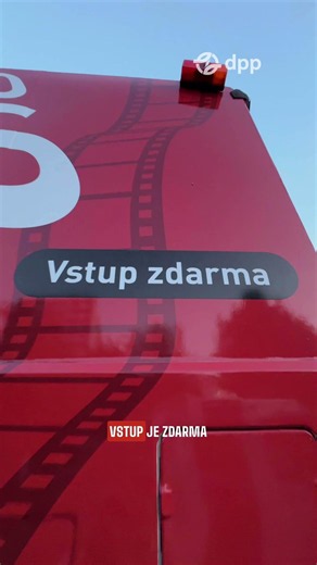 Kinobus DPP promítá filmy každé léto