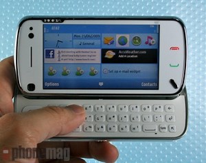 Nokia N97 Video Unboxing & First-Impressions - SlashGear