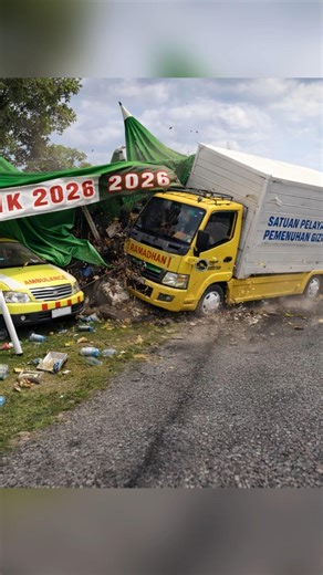 Mobil MBG Nabrak Posko Mudik Lebaran #bussid