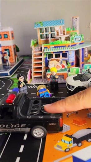 Ambulance rescues damaged Lego set #shorts