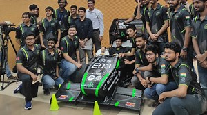 4 सेकंड में 100 kmph की स्पीड पकड़ेगी RFR 23 इलेक्ट्रिक रेसिंग कार, IIT छात्रों ने की है डेवलप