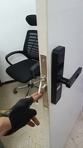 3.8K views · 52 reactions |  Modernisez vos portes en bois avec une...