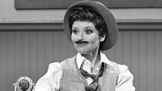 Natasha Lyonne's Famous Accent Is the Star of SNL's "50s Baseball Broadcast" Sketch