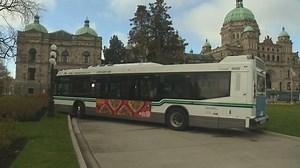 BC Transit is promising more reliability with a new rapid bus service between Victoria and the West Shore. More: https://globalnews.ca/news/9616707/new-victoria-rapidbus/ | Global BC
