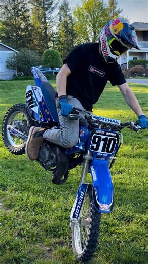 Carson Brown on Instagram: "Back to our regularly scheduled program 😂 Giving the @allballsracing_ 2003 YZ85 a beat-down. Would you guys have more fun with a small wheel (14”-17”) like this, or a big wheel (16”-19”)? @redbullmotorsports @redbull @motosportinc @rdrco.inc @bbrmotorsports @allballsracing_ #YZ85 #yamaha #2stroke 🎥: @bbr707"