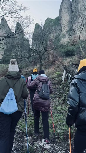 Mindful Hiking Experience in Meteora, Greece