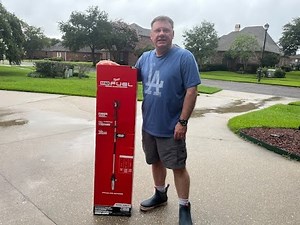 Milwaukee Pole Saw - Unboxing, Assembly, and Demonstration