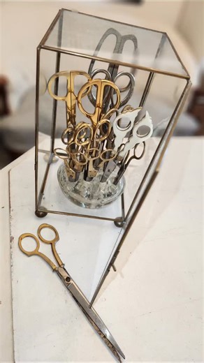 SO ... when are too many brass scissors too many in a collection 🤣 I couldn't pass up one more pair that I found in Blessed Beginnings space to add to my collection. You just never know what goodies can be found at the Plaid Umbrella ✨️ #vintagebrass #vintagehomedecor #vintagehomedecor #frenchcountrystyle #plaidumbrellacollective #myheartcreates | My Heart Creates