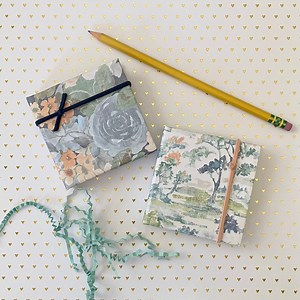 Sticky Notes Holder With Hard Cover | 3x3 Inch Post-it® Note Holder | Pocket-sized Notebook | Floral Gift for Her | Personalized Stationary - Etsy