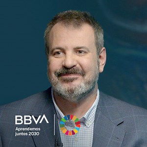 7.2K reactions · 1.1K shares | El meteorólogo José Miguel Viñas explica algunas de las diferencias meteorológicas entre la Tierra y otros planetas. “En Saturno se producen los vientos más veloces de todo el sistema solar: 2.000 kilómetros por hora. Un huracán en la Tierra puede alcanzar los 600 km/h”. | Aprendemos juntos | Facebook