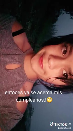 Videos de @Anaflaquita (@anaflaquit) con “HBD - Tu cumpleaños - Cosculluela”