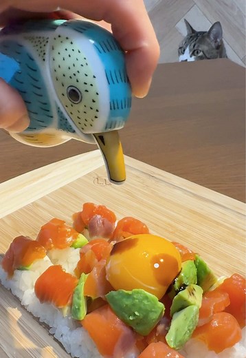 Delicious Smoked Salmon Sushi Cube Recipe