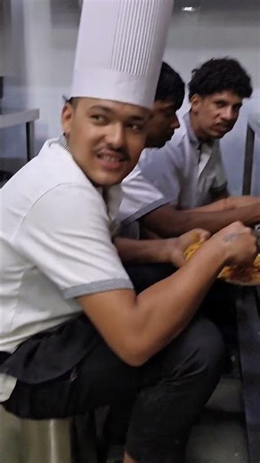 🤣 Chef Log Ka Real Scene in Kitchen | Funny Meme Short | Hotel Life Comedy 2025