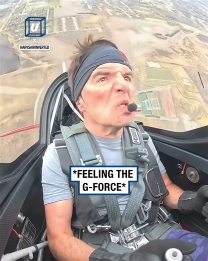 This guy has ultimate control over his glider 🤯✈️ | UNILAD Tech