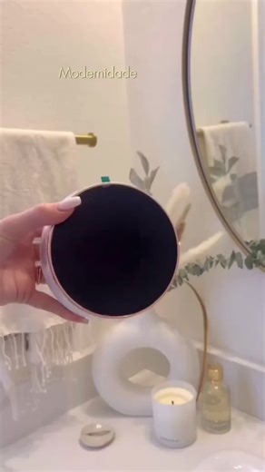 Sua saboneteira antiga já era! Essa é moderna, fácil de instalar e super charmosa. Veja como é simples! Link: https://s.shopee.com.br/9UvS1Zz8xW #banheiro #casa #decoração #limpeza #praticidade