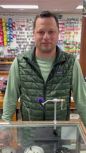 Sea-Run Fly and Tackle on Instagram: "25 Days of Christmas – Day 4: Renzetti Traveler 2300 Series Vise The Renzetti Traveler 2300 Series Vise has been one of our best-selling fly tying vises for many seasons thanks to its solid build and great value. This true rotary vise has adjustable jaws that lock firmly in place, and we primarily stock it with a pedestal base for easy setup anywhere. We carry two models, with the only difference being that the C2303 has a black anodized finish. Both Travell