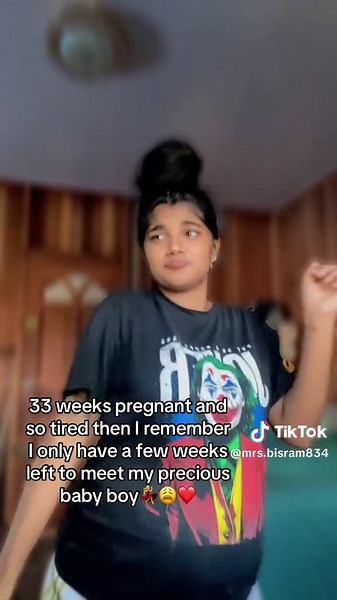 33 Weeks Pregnant: Tips for Feeling Less Tired and Preparing for Baby