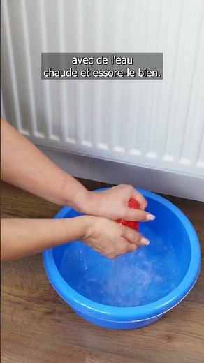 Quick tip to clean your radiators and improve the air in your home