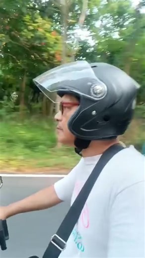 To the one who looks at me from Heaven, I miss you Papa 😭. It’s been 2 years, but it's still hard to accept that my father died. The pain are still here.😭💔🕊️