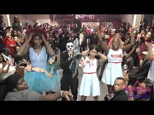 FEMALE FIGURE PERFORMANCE at the Halloween Party