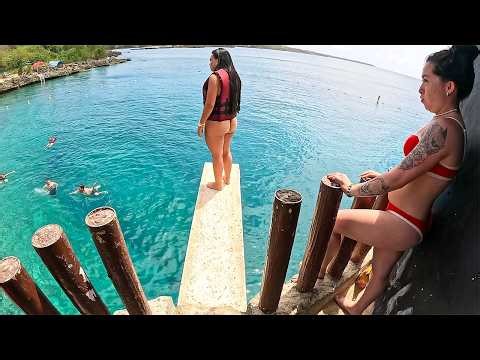 Colombian "Naughty" Island Wasn't What I Expected 🇨🇴