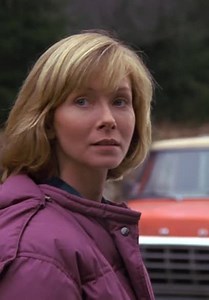 MacGyver S05:E14 - Log Jam