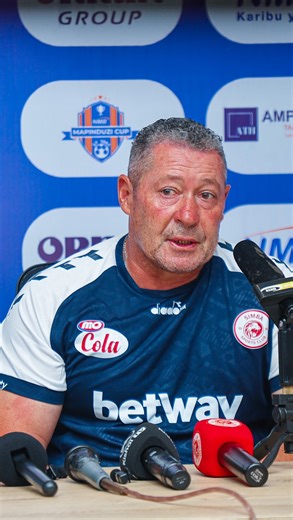 Simba Sports Club on Instagram: "Kocha Steve Barker akizungumzia maandaliz ya mchezo wa kesho wa Mapinduzi Cup dhidi ya Muembe Makumbi. #NguvuMoja"