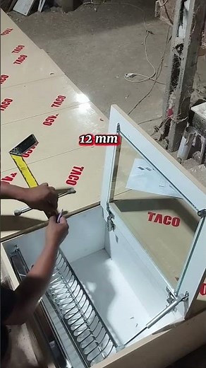 install the gas spring #gasspring #carpenter #woodworkingideas #wood