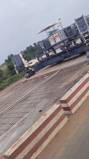 5.8K reactions · 203 shares | Make una tell fr.Alia, this is the type of road we need藍藍️️️ #CreatorBoost #humour #onlinecommunity #facebookcommunity | Gbaaondo Solomon | Facebook