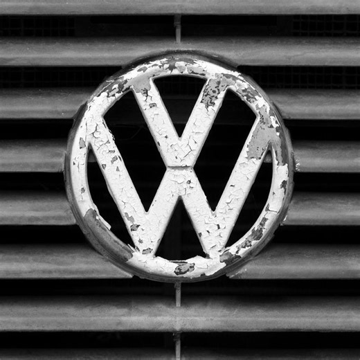 34 Brilliant WD-40 Hacks You Can Use Around the House