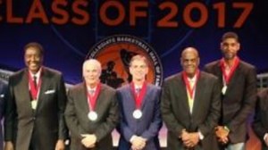 Tim Duncan inducted into the College Basketball Hall of Fame