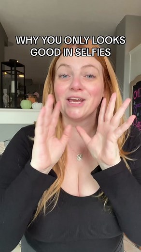 DOES YOUR FACE LOOK WEIRD IN PHOTOS? | Do you love the way you look in selfies, but hate the way you look when other people take your pictures? Let’s fix this by finding your face’s best angles… THE ISSUE: Often times, when you’re taking selfies, you’re relying on the angle of your camera’s lens instead of angling your face. So when someone else takes your photo, you don’t like the way it looks. THE SOLUTION: Give your camera to a friend or use a tripod and take a video. Make sure your lens is e