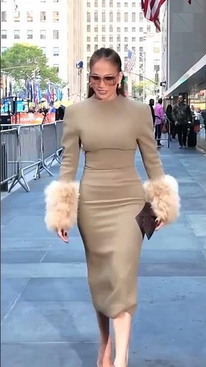 Jennifer Lopez showed 👏 UP 👏 for the 'Today' show at Rockefeller Plaza.