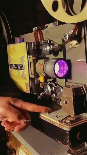 Do you remember the open-air movies you watched when you were a child?#oldmemories#nostalgia