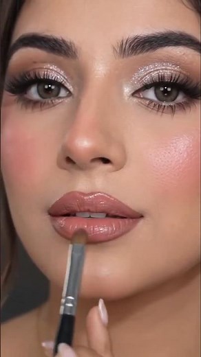 Neutral Glam Magic |Lip Gloss Boss 💋|Clean Girl Glam Soft Glam Tutorial ✨|Perfect Nude Lip Combo 👄