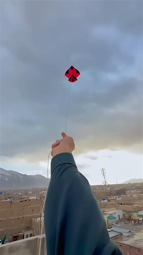 Big Kites Flying 😱🔥 #kite #kiteflying #kiteground #viralvideo #shorts